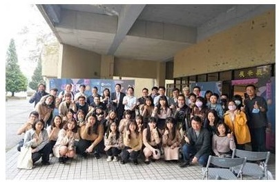 海大文創畢展「霧雨之間-雨都的秘密」開幕囉!